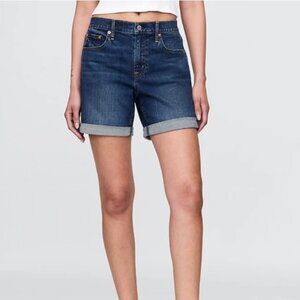 GAP 5" Denim Dark Wash  Shorts Size 16/33
